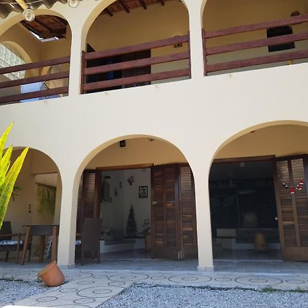 Santo Quintal Hostel อูบาตูบา ภายนอก รูปภาพ