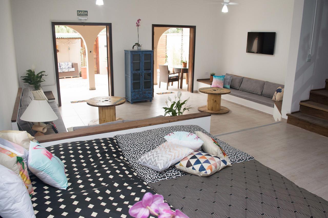 Santo Quintal Hostel อูบาตูบา ภายนอก รูปภาพ
