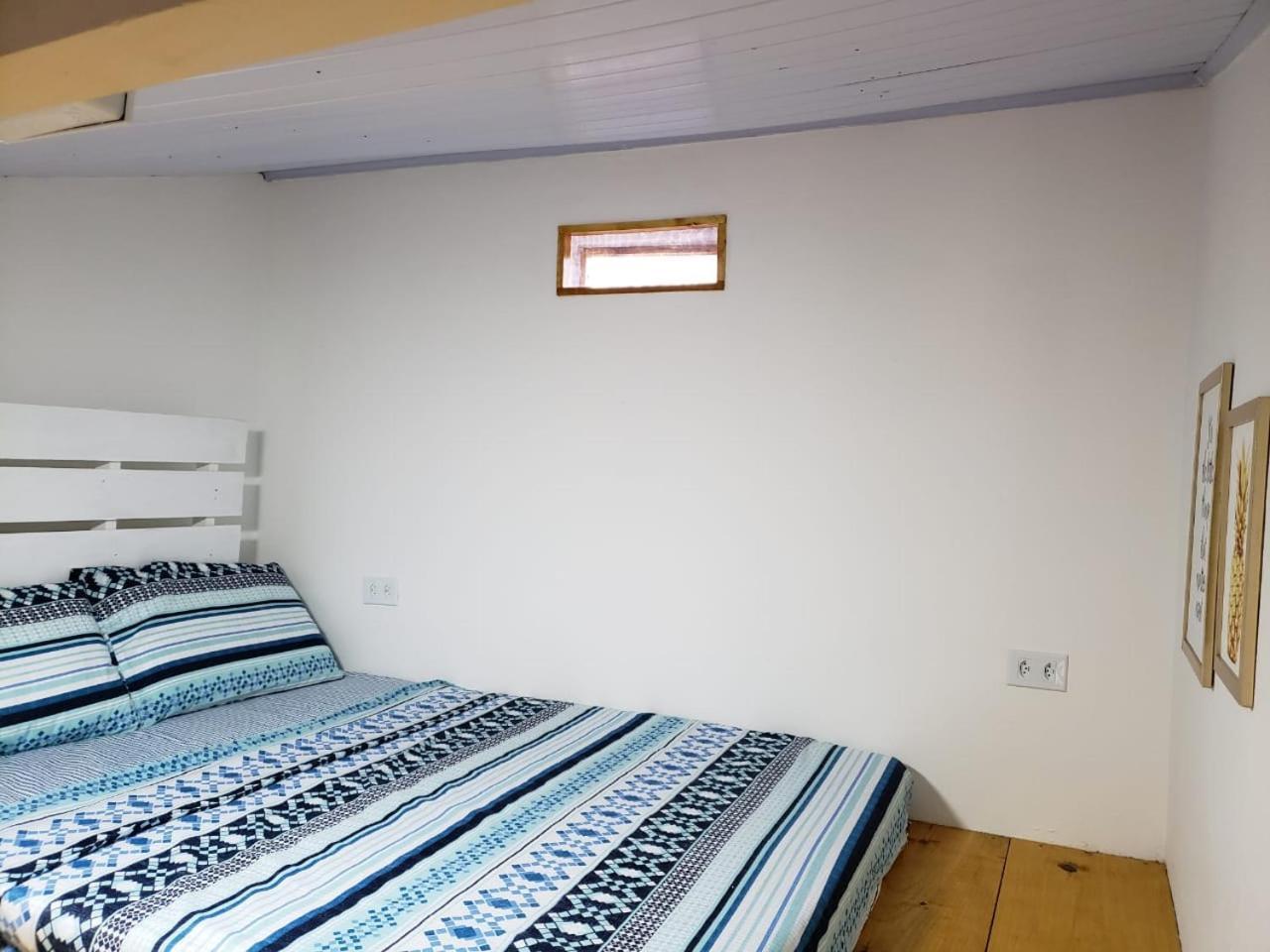 Santo Quintal Hostel อูบาตูบา ภายนอก รูปภาพ