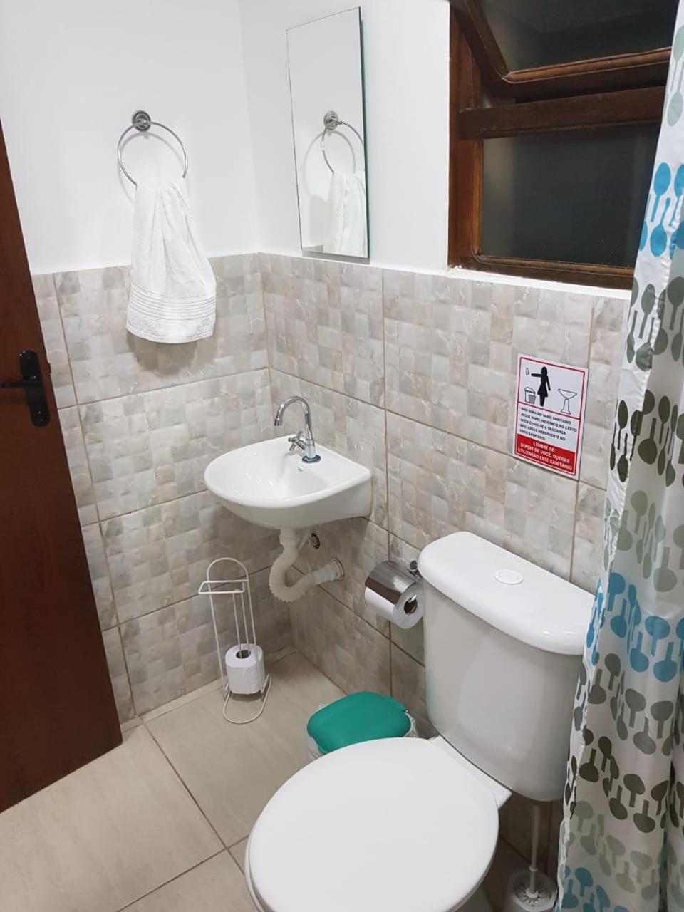 Santo Quintal Hostel อูบาตูบา ภายนอก รูปภาพ