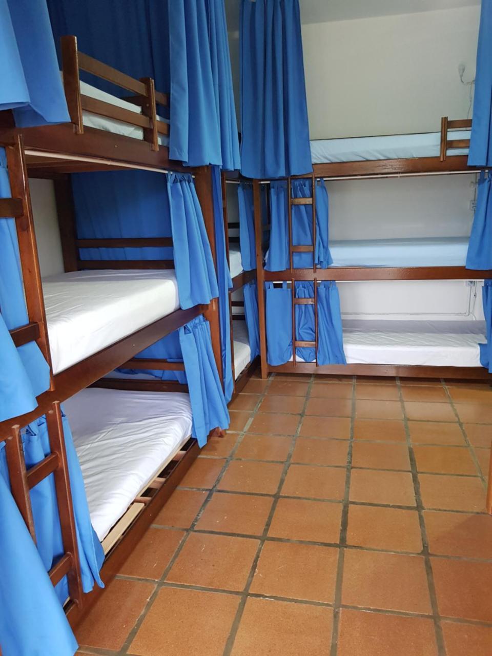 Santo Quintal Hostel อูบาตูบา ภายนอก รูปภาพ